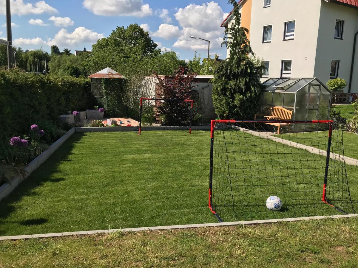 Hatzels Haeuschen Zirndorf Exterior foto