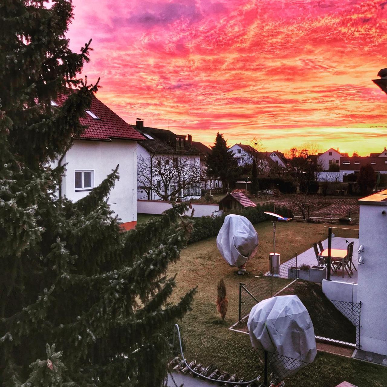 Hatzels Haeuschen Zirndorf Exterior foto